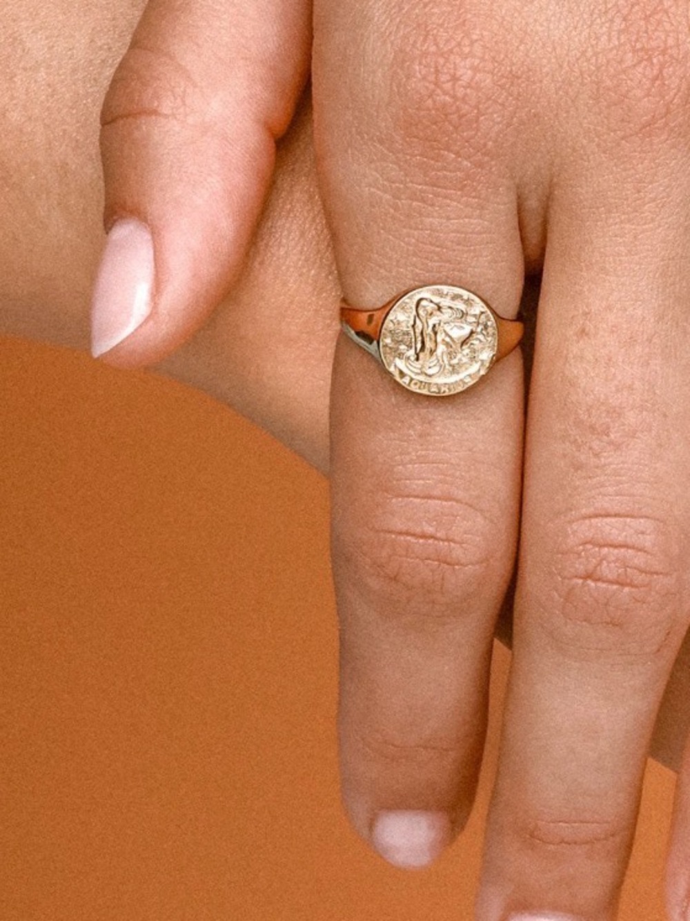 Spell & The Gypsy Stargazer Aquarius Zodiac Gold Ring Size 7 Rare